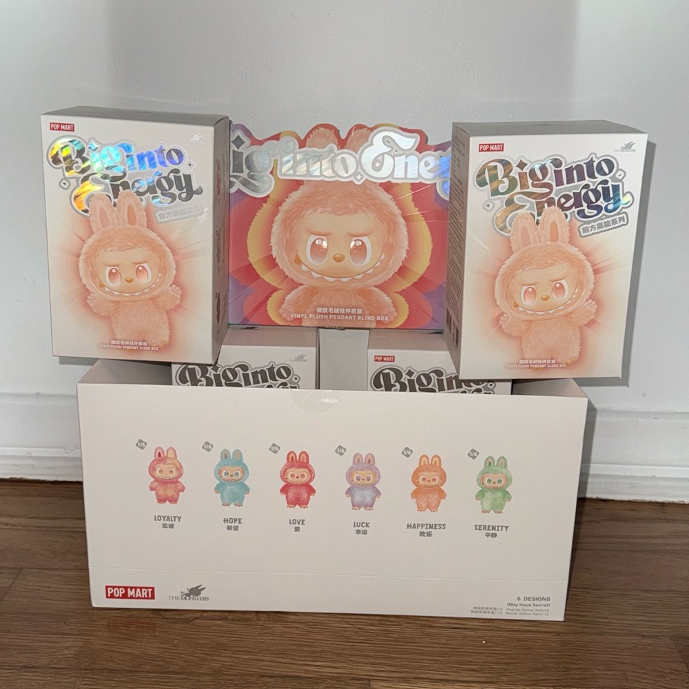 Pop Mart Big into Energy Vinyl Plush Pendant Blind Box. 4 blind box set.